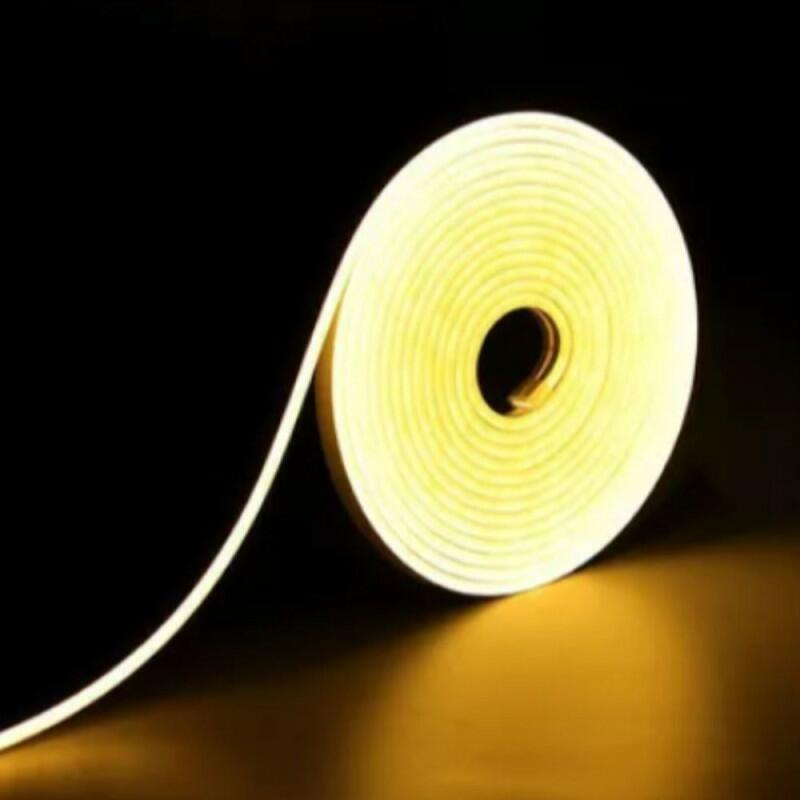 Neon Flex de Silicone 7,4W/M IP68 3000K