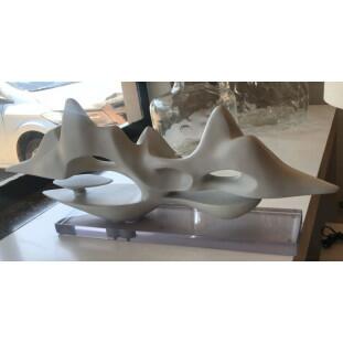 Escultura Formas Abstratas Base Translucida 28x70x12 -