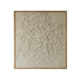 Quadro Escultura em Tecido 29019 – Moldura em Madeira e Vidro – 1,25 x 1,25 m