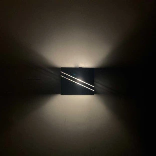Arandela Branca Friso Diagonal 