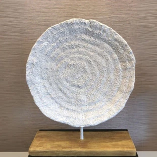 Escultura coral em Polirresina e Madeira 32x27x10 - Decor Lumen 19042