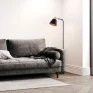 Abajur de Coluna PETTI Preto/Dourado 1xE27 - Ambientada Decor Lumen