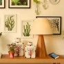Abajur Facetado 58xØ40cm Madeira e Tecido -Decor Lumen